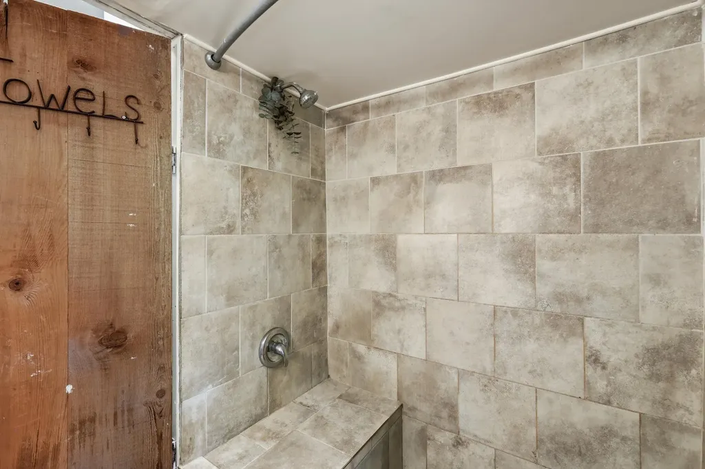 1497 W Dowling Road Hope Township MI 49050