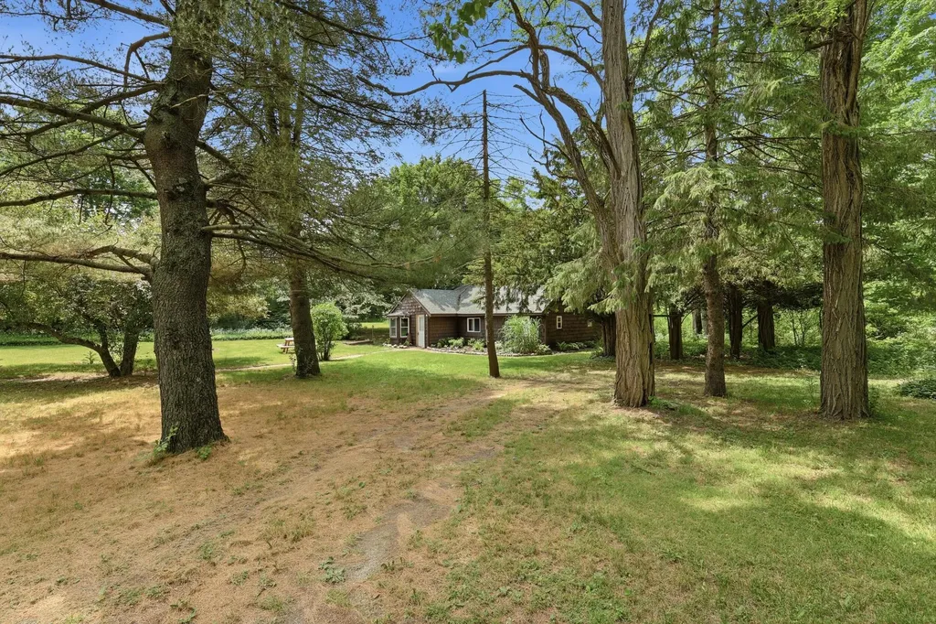 1497 W Dowling Road Hope Township MI 49050