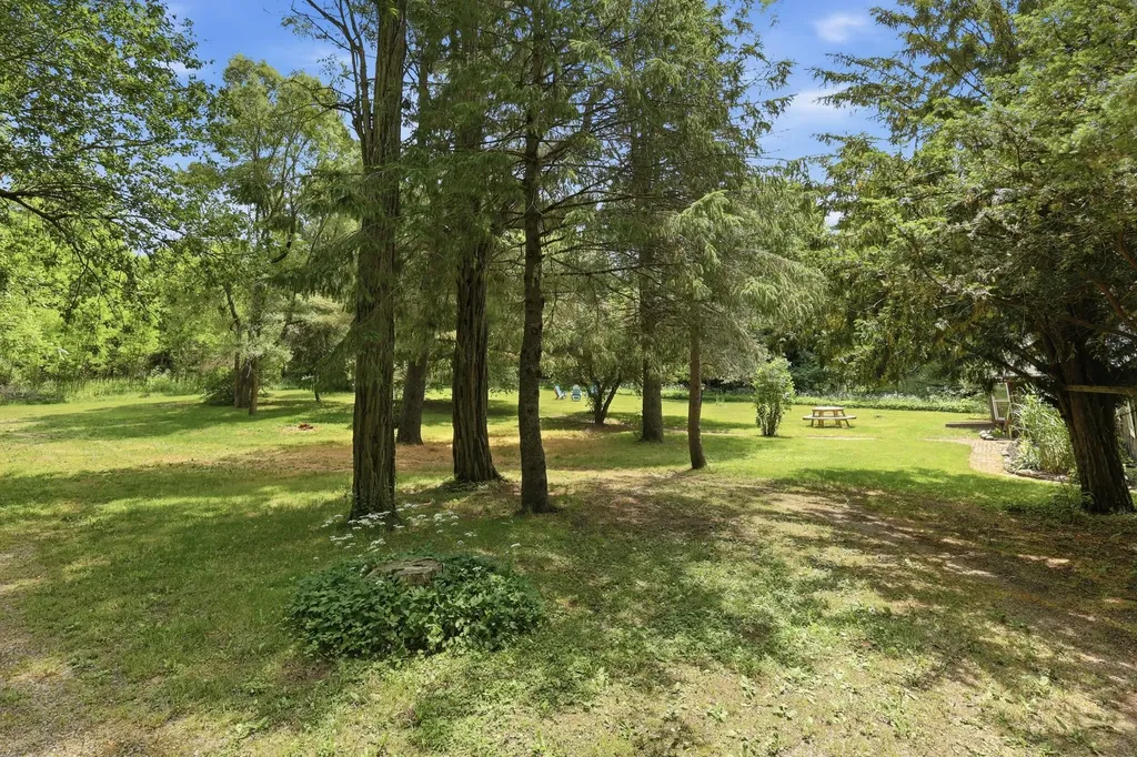 1497 W Dowling Road Hope Township MI 49050