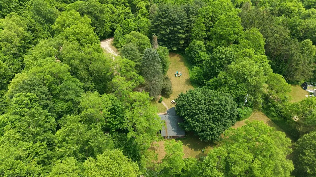 1497 W Dowling Road Hope Township MI 49050