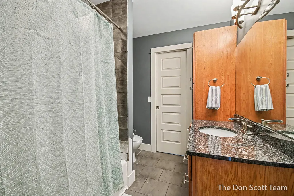 2911 5 Mile Road NE Plainfield Charter Township MI 49525