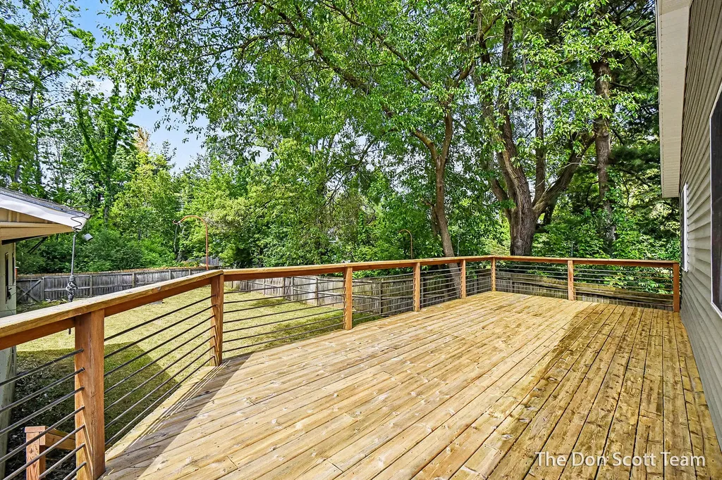 2911 5 Mile Road NE Plainfield Charter Township MI 49525