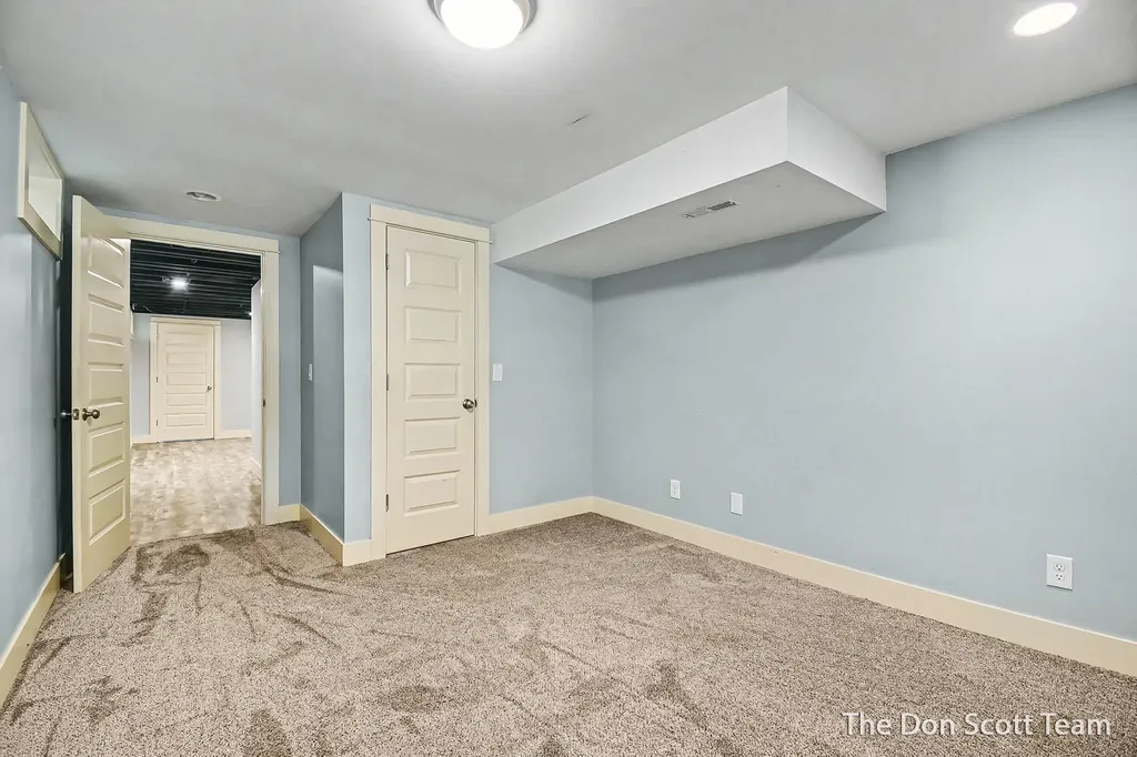2911 5 Mile Road NE Plainfield Charter Township MI 49525