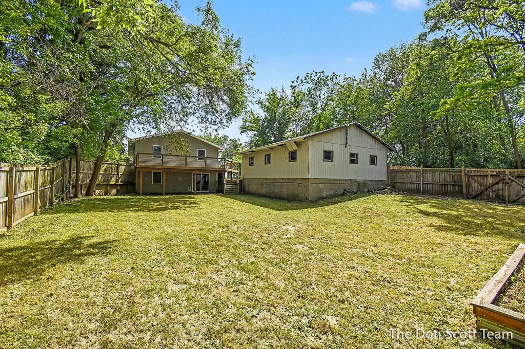 2911 5 Mile Road NE Plainfield Charter Township MI 49525