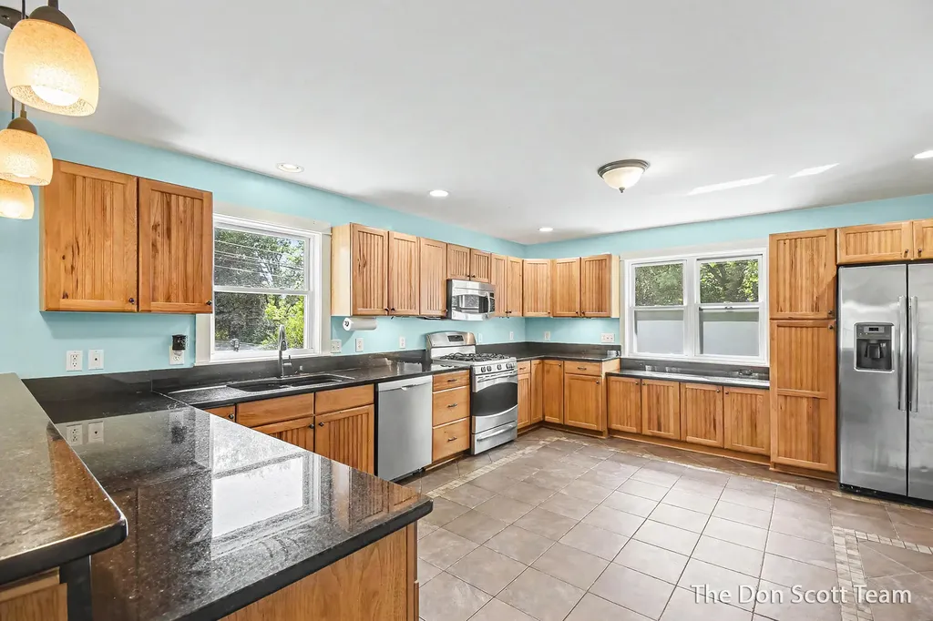 2911 5 Mile Road NE Plainfield Charter Township MI 49525