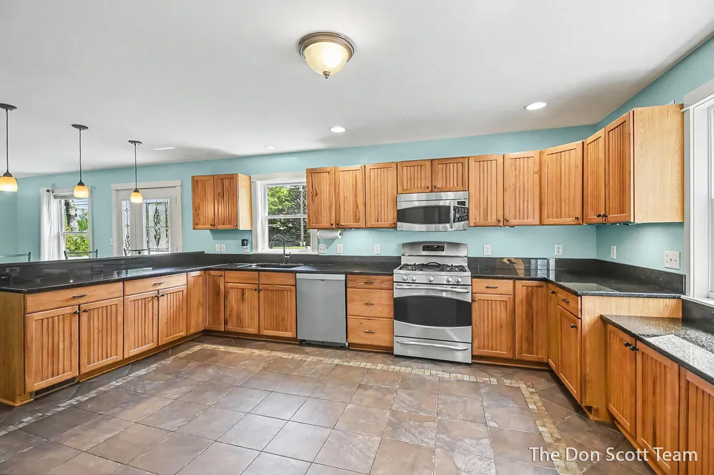 2911 5 Mile Road NE Plainfield Charter Township MI 49525
