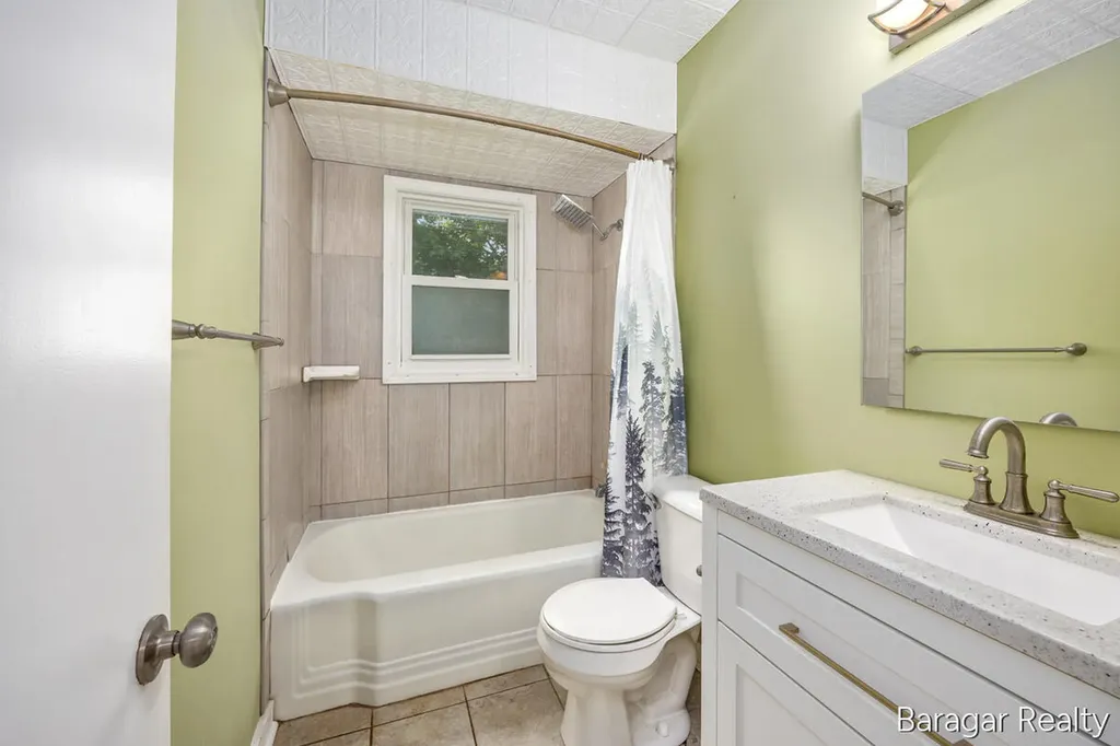 1244 S Dorroll Street NE Grand Rapids City MI 49505