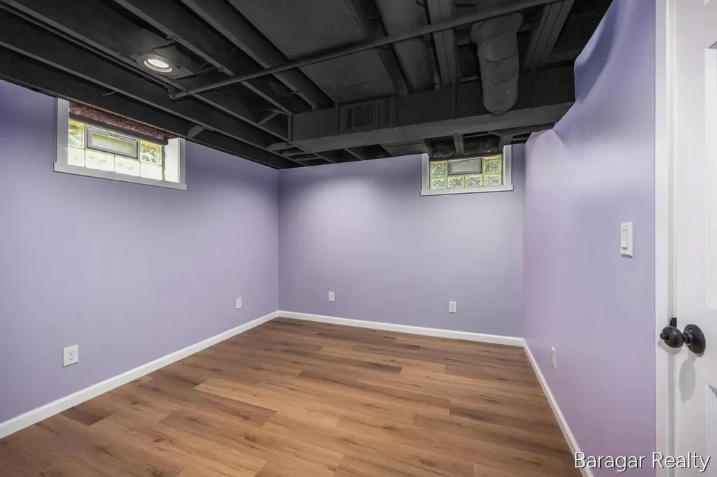 1244 S Dorroll Street NE Grand Rapids City MI 49505
