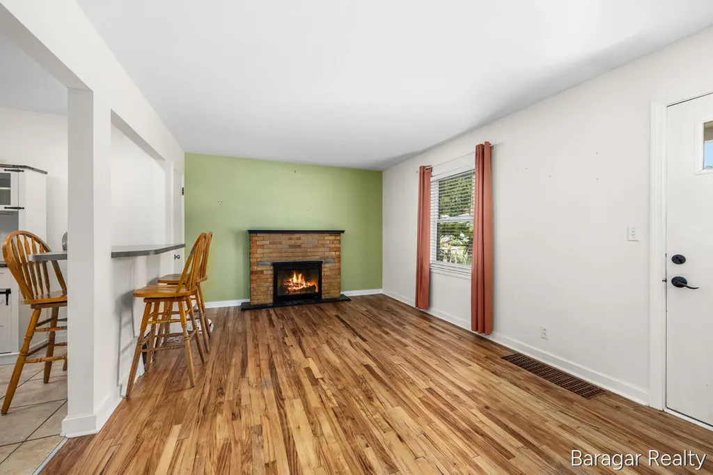 1244 S Dorroll Street NE Grand Rapids City MI 49505
