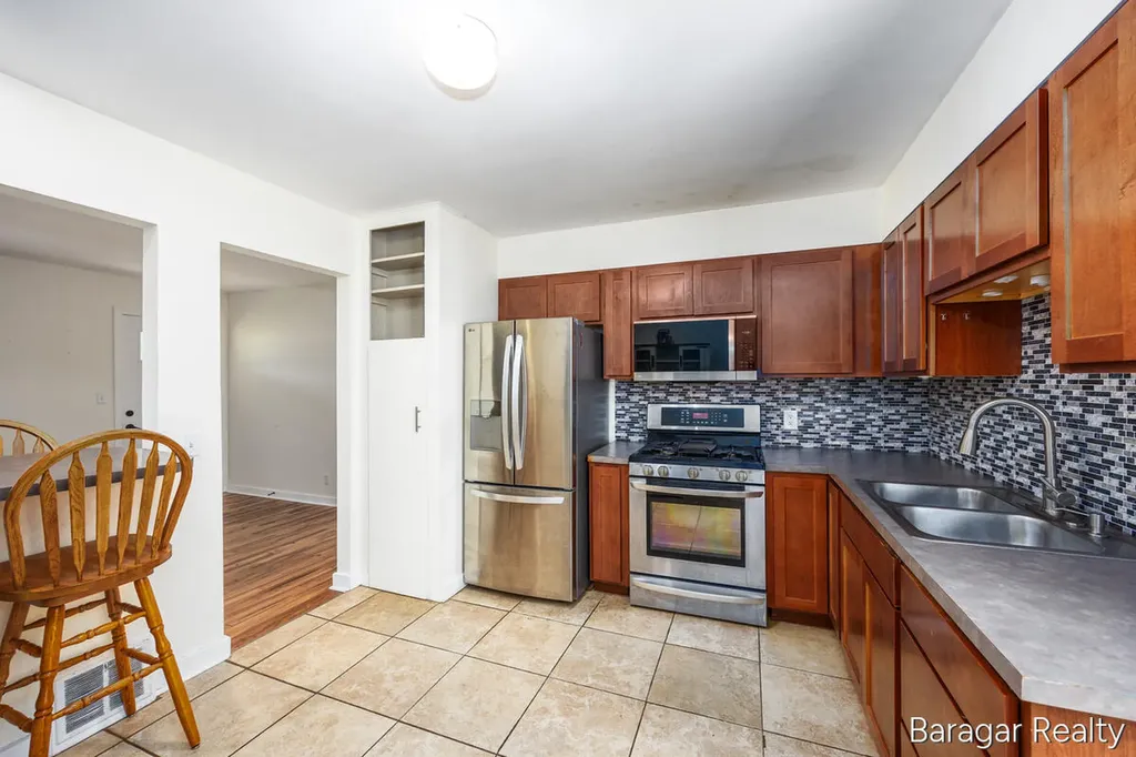 1244 S Dorroll Street NE Grand Rapids City MI 49505