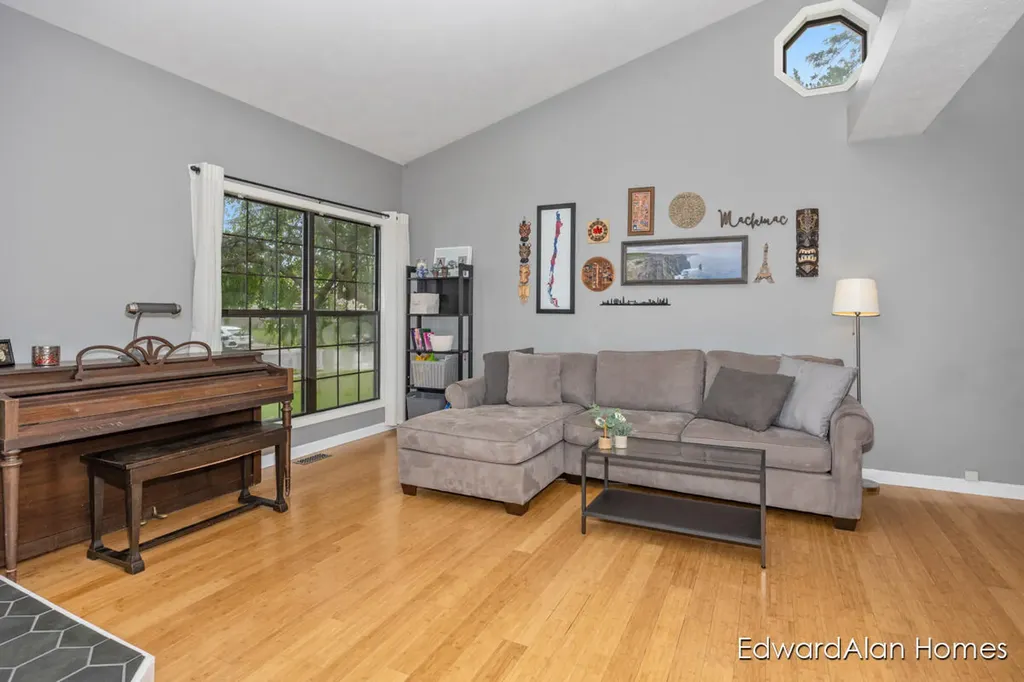 4568 Brookmeadow Court SE Kentwood City MI 49512