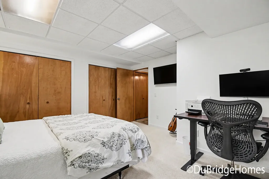 153 Suncrest Court SW Georgetown Charter Township MI 49418