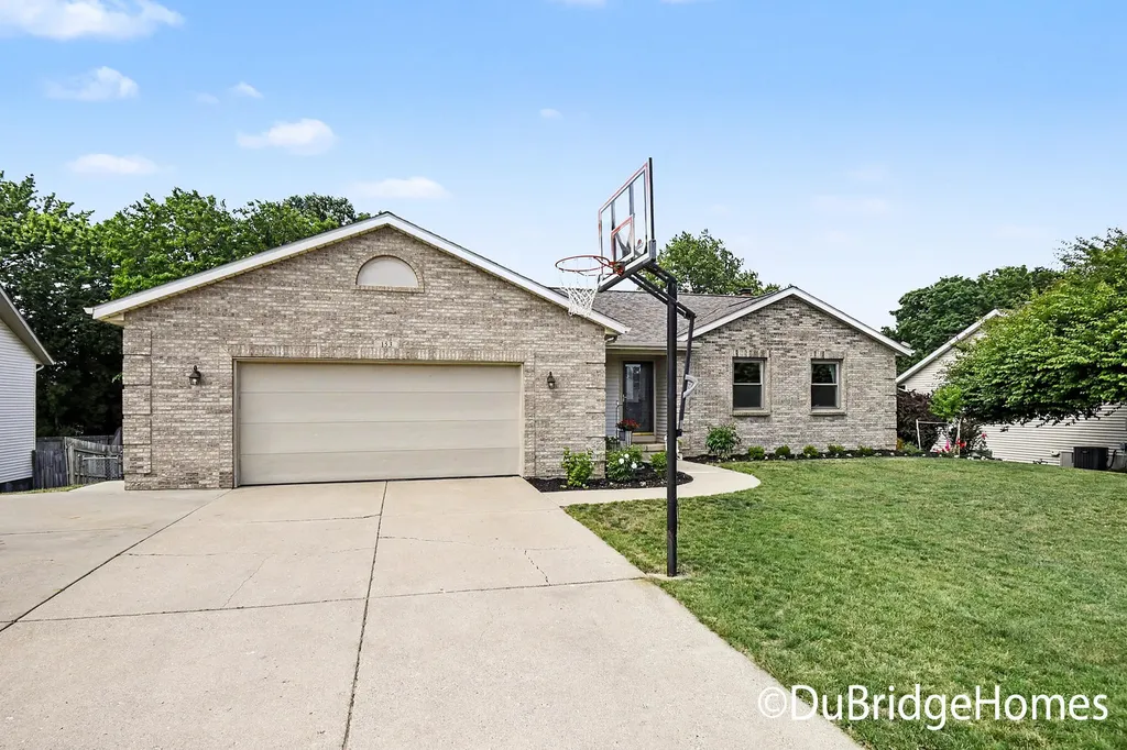 153 Suncrest Court SW Georgetown Charter Township MI 49418