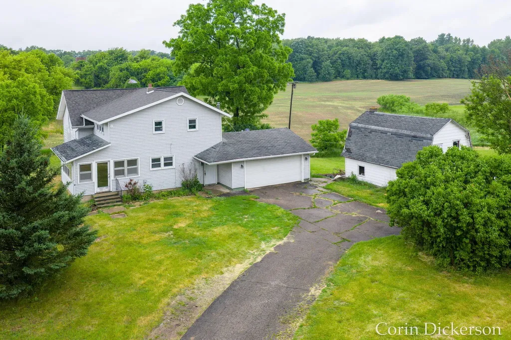 29255 S Drive N Clarence Township MI 49284