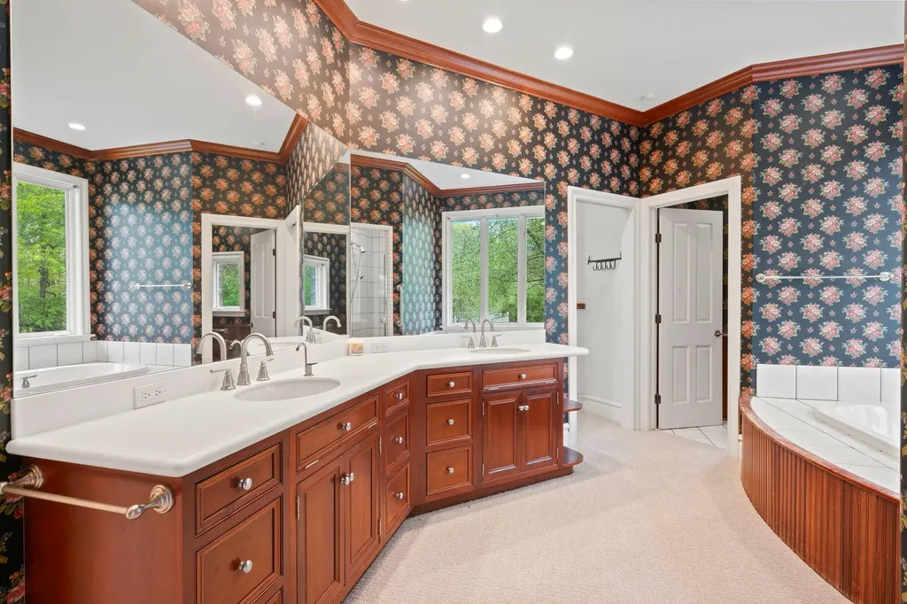 1065 Johnson Street Tallmadge Charter Township MI 49435