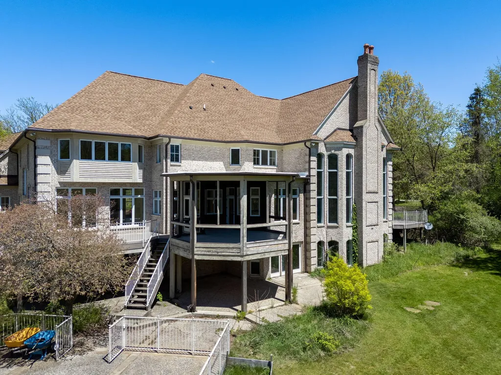 1065 Johnson Street Tallmadge Charter Township MI 49435