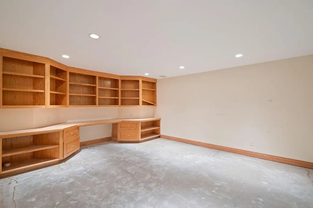 1065 Johnson Street Tallmadge Charter Township MI 49435