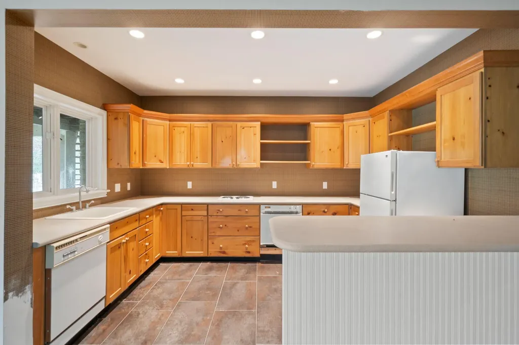 1065 Johnson Street Tallmadge Charter Township MI 49435