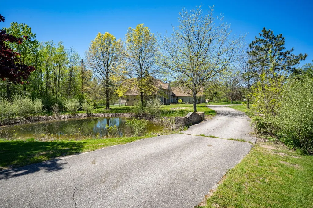 1065 Johnson Street Tallmadge Charter Township MI 49435