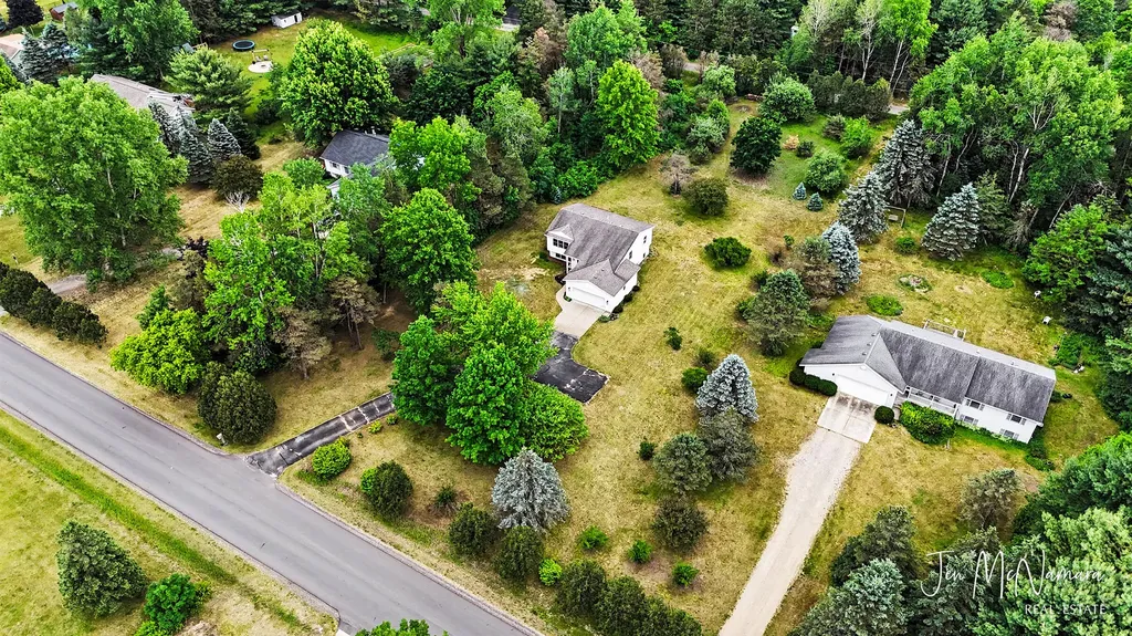 4050 Rector Street NE Algoma Township MI 49341