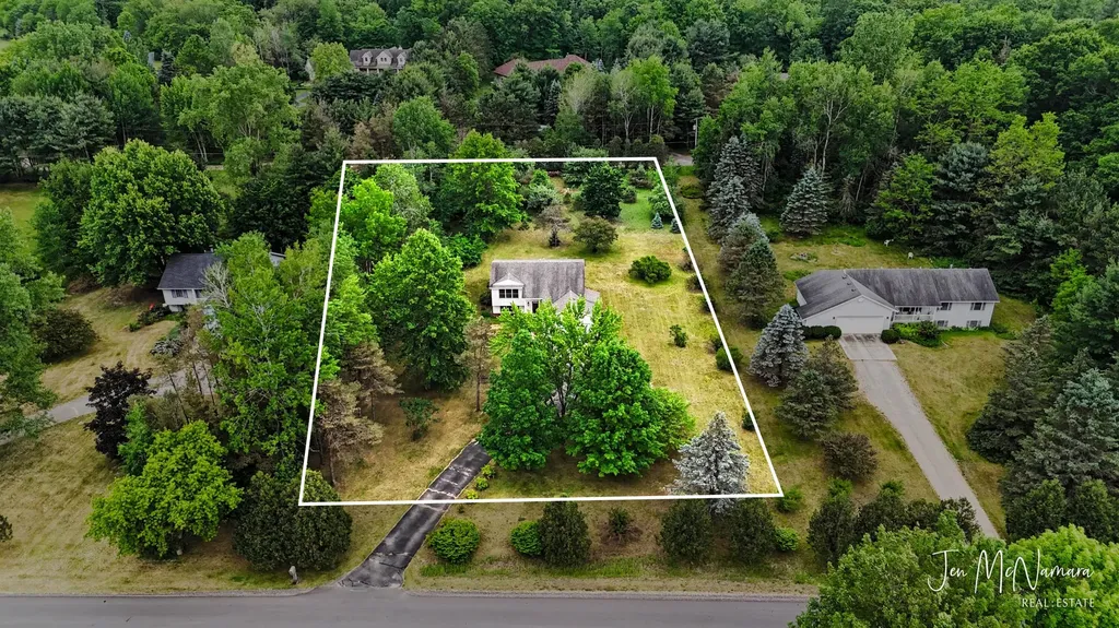 4050 Rector Street NE Algoma Township MI 49341