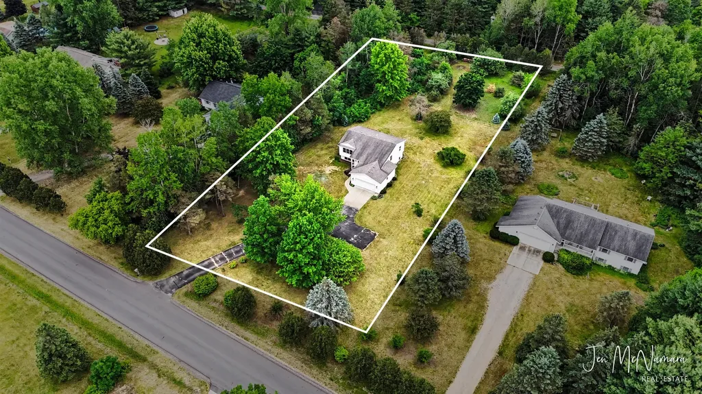 4050 Rector Street NE Algoma Township MI 49341
