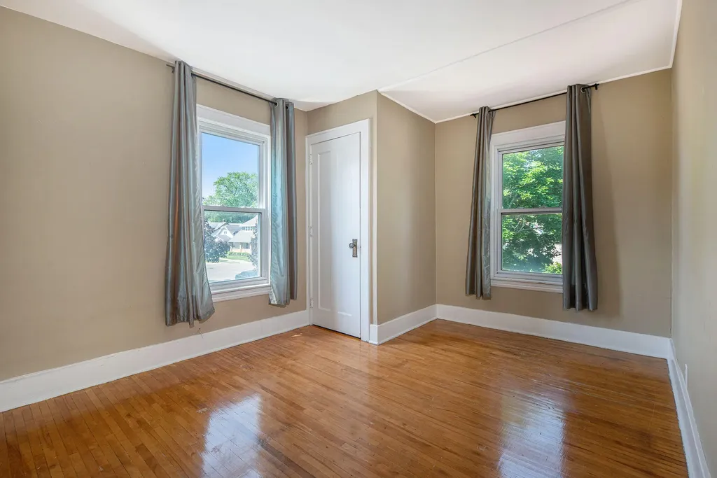 1012 Powers Avenue NW Grand Rapids City MI 49504