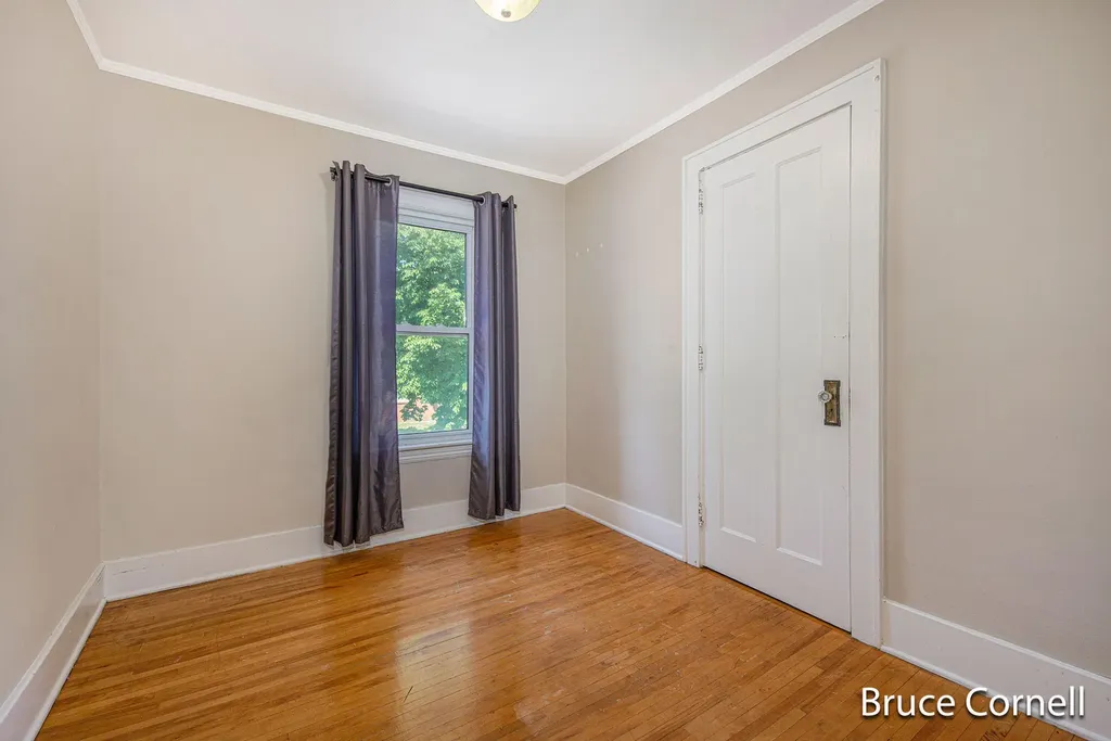 1012 Powers Avenue NW Grand Rapids City MI 49504