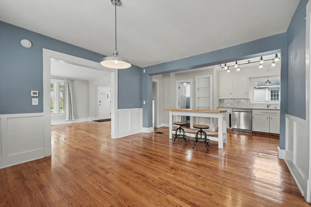 1012 Powers Avenue NW Grand Rapids City MI 49504