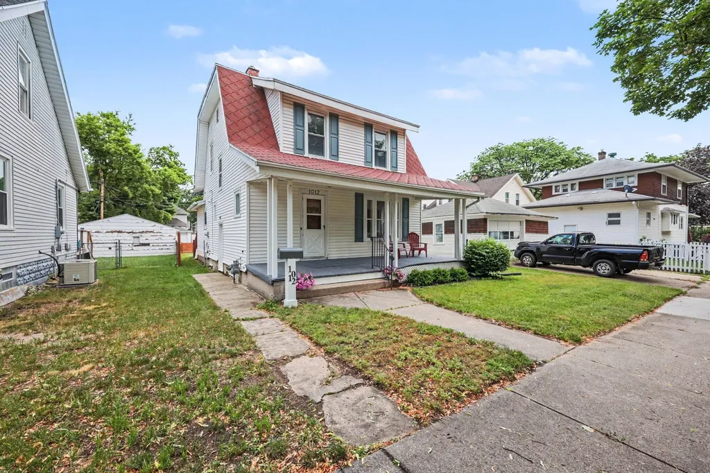 1012 Powers Avenue NW Grand Rapids City MI 49504