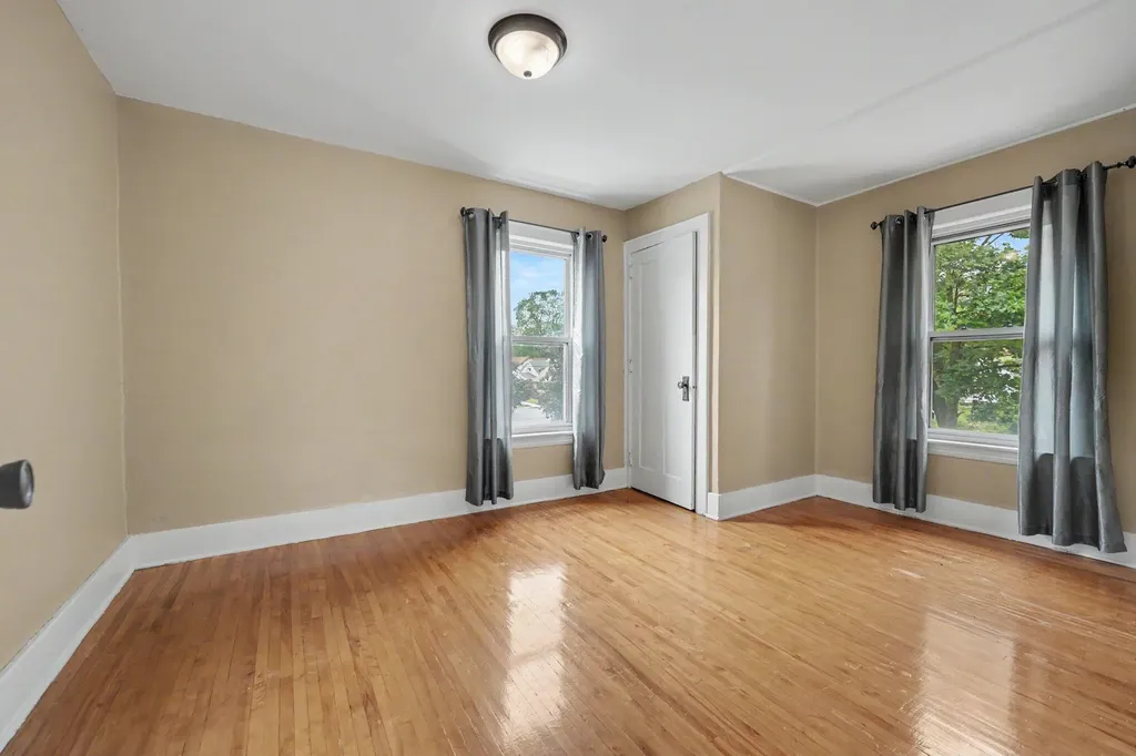1012 Powers Avenue NW Grand Rapids City MI 49504