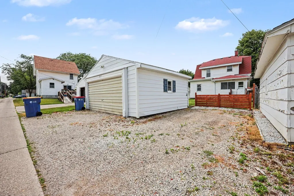 1012 Powers Avenue NW Grand Rapids City MI 49504
