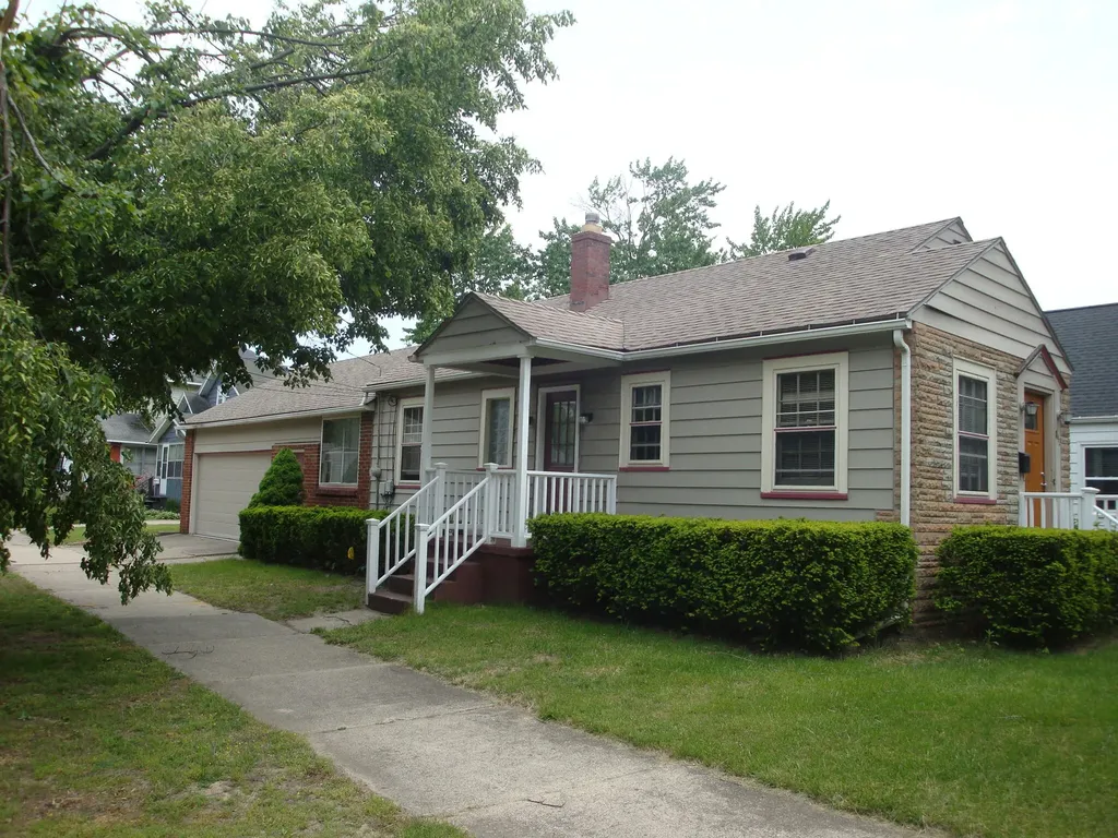 842 Garfield Avenue NW Grand Rapids City MI 49504