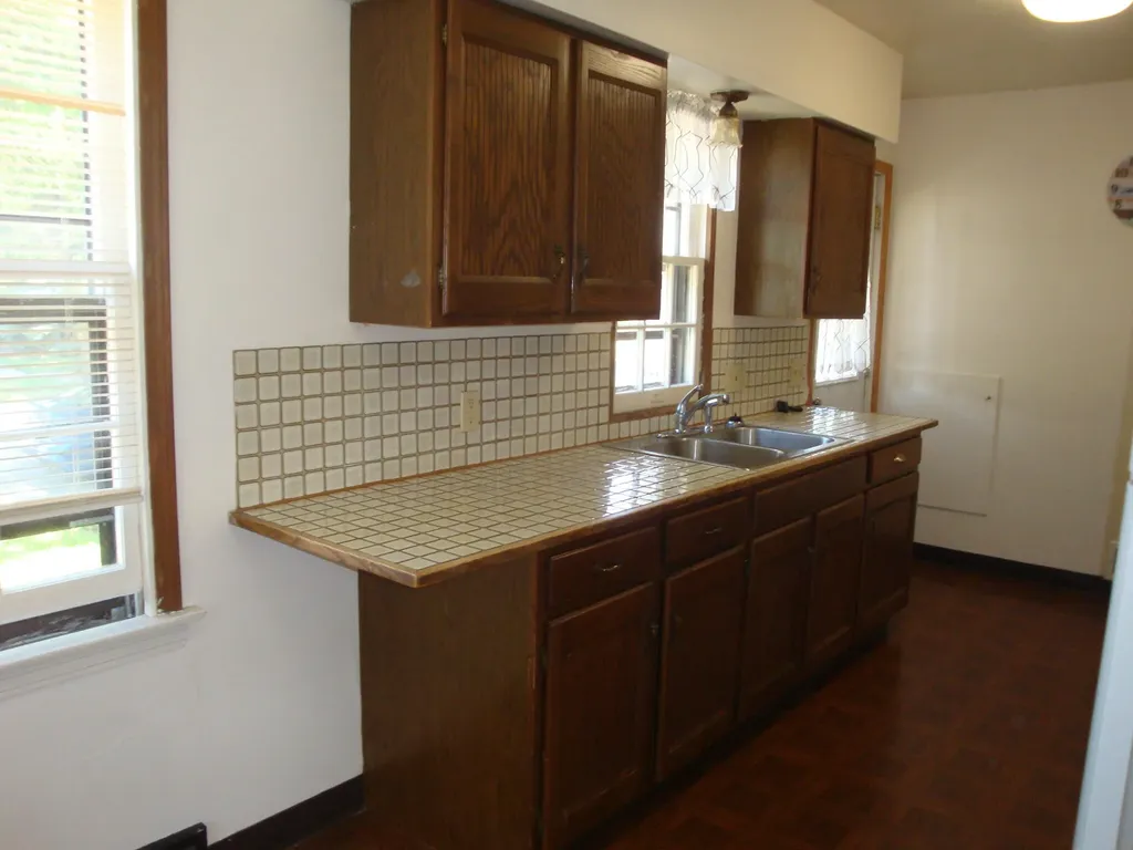 842 Garfield Avenue NW Grand Rapids City MI 49504