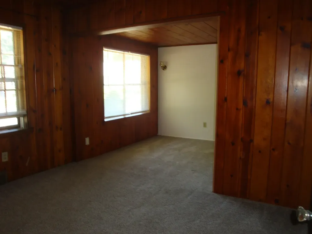 842 Garfield Avenue NW Grand Rapids City MI 49504
