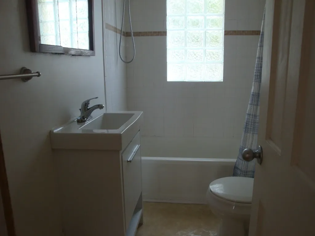 842 Garfield Avenue NW Grand Rapids City MI 49504