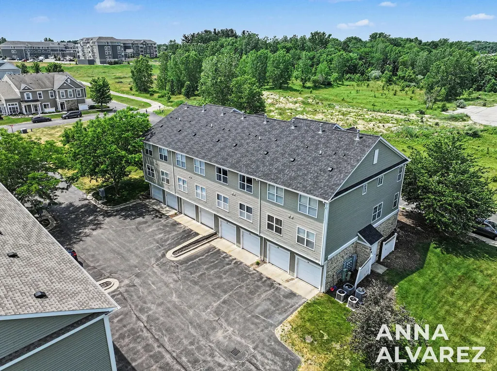 4866 Ausable River Drive SW Wyoming City MI 49418