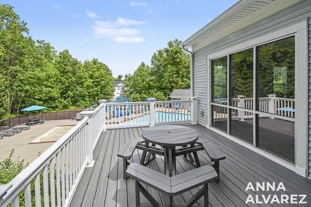 4866 Ausable River Drive SW Wyoming City MI 49418