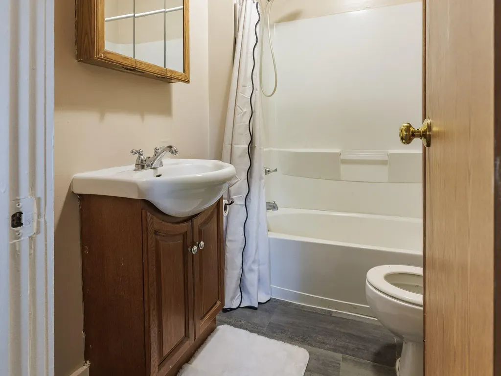 9 Carrie Street Sparta Township MI 49345