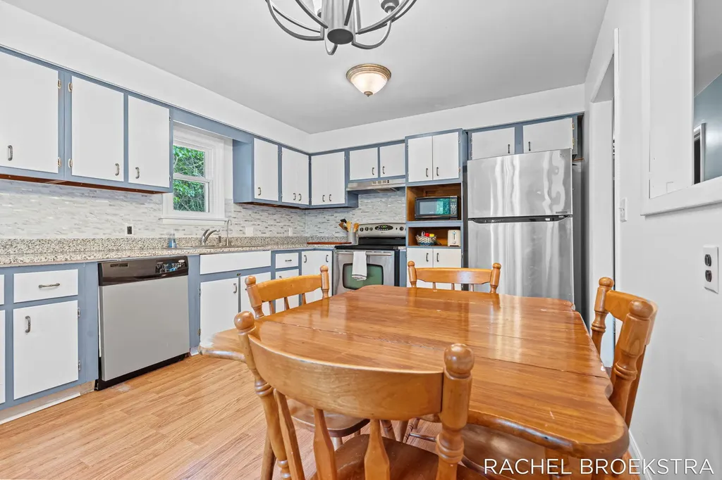 15703 Vineyard Drive Spring Lake Township MI 49456