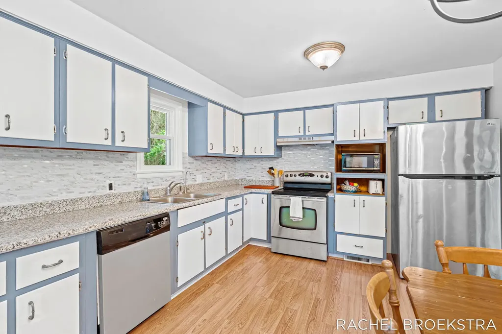 15703 Vineyard Drive Spring Lake Township MI 49456