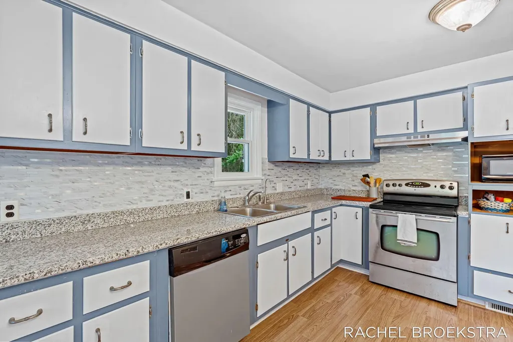 15703 Vineyard Drive Spring Lake Township MI 49456
