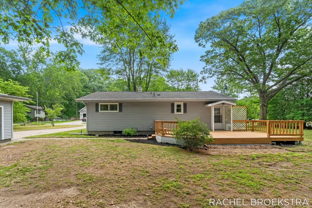 15703 Vineyard Drive Spring Lake Township MI 49456