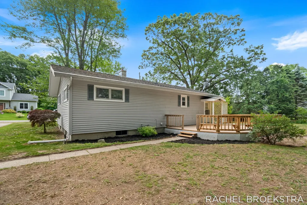15703 Vineyard Drive Spring Lake Township MI 49456