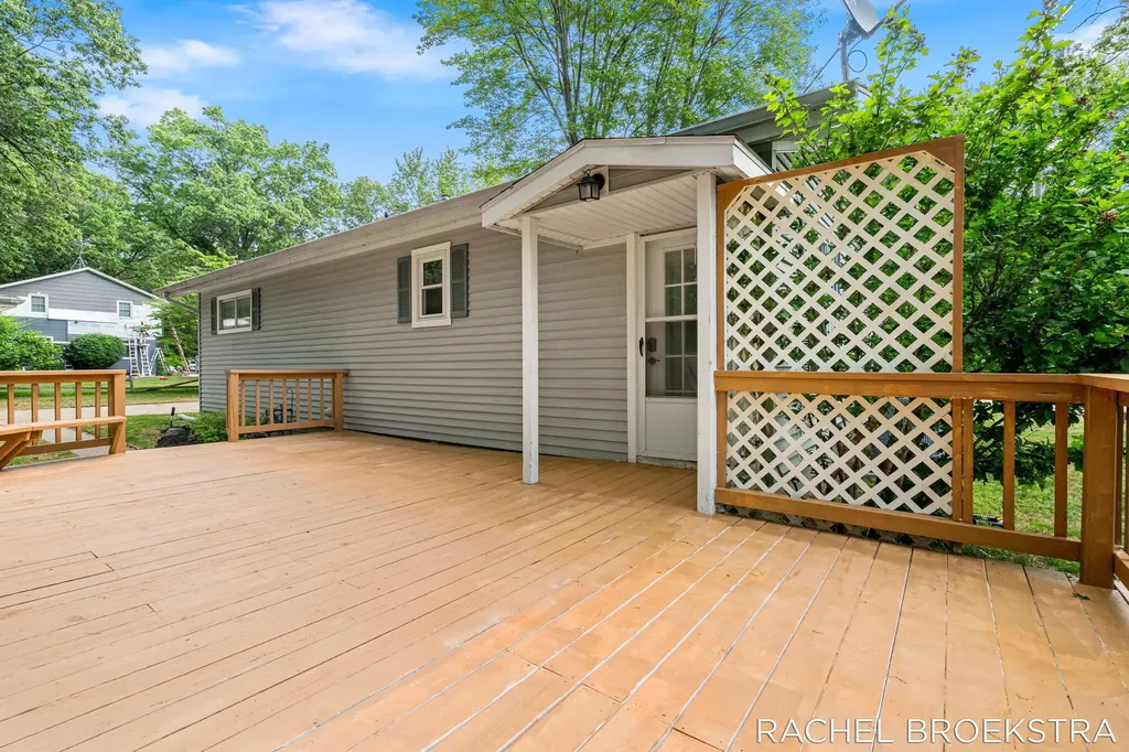 15703 Vineyard Drive Spring Lake Township MI 49456