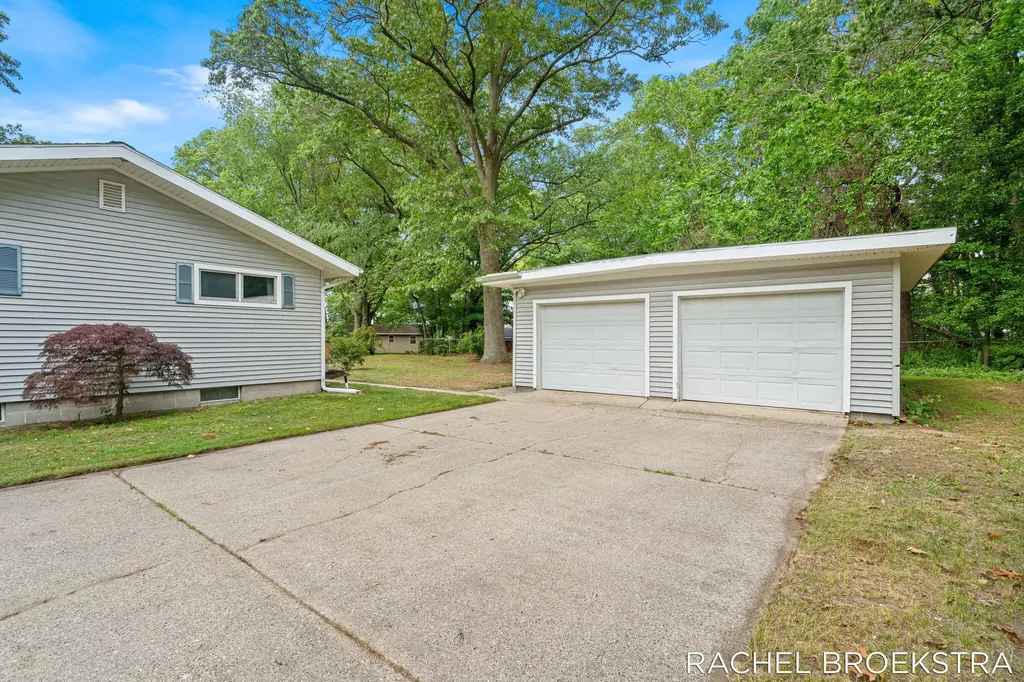 15703 Vineyard Drive Spring Lake Township MI 49456