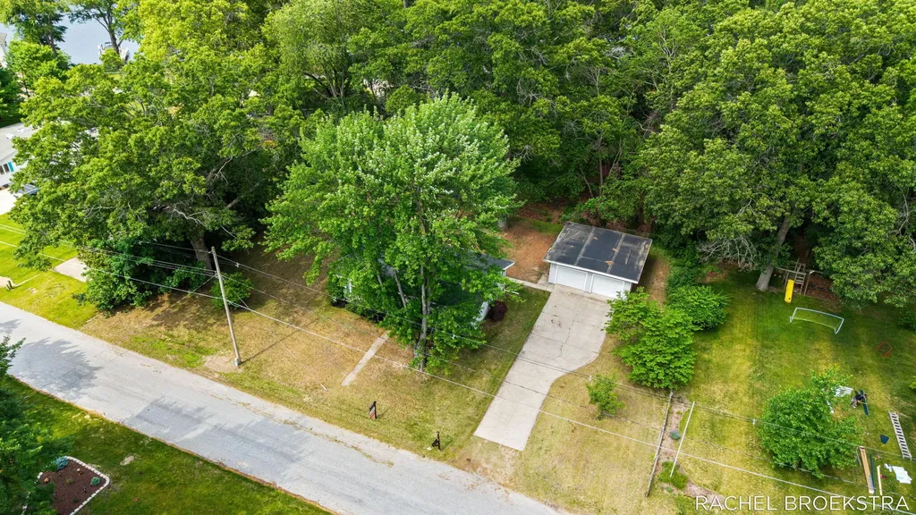 15703 Vineyard Drive Spring Lake Township MI 49456