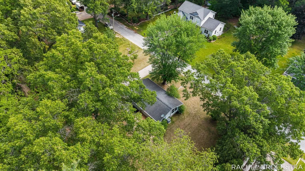15703 Vineyard Drive Spring Lake Township MI 49456