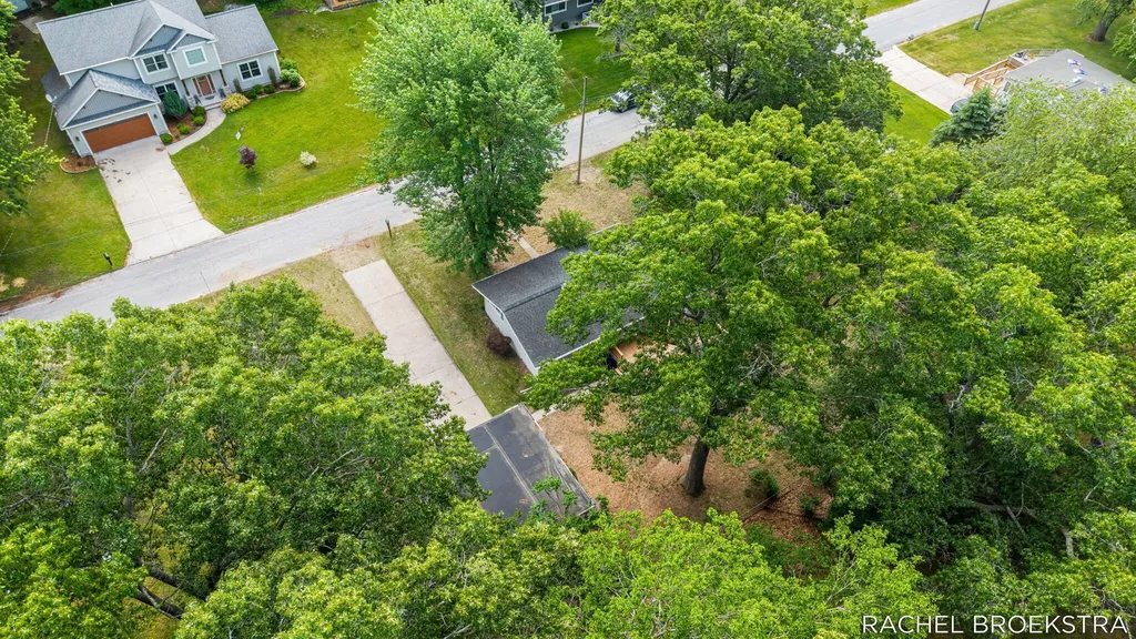 15703 Vineyard Drive Spring Lake Township MI 49456
