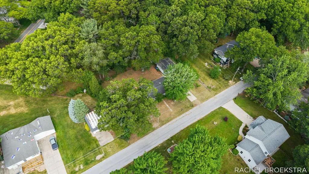 15703 Vineyard Drive Spring Lake Township MI 49456